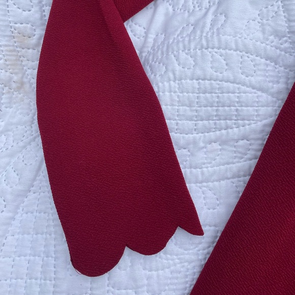 Beautiful Red Dress With Scalloped Hem and Lacy Bottom - Picture 3 of 5